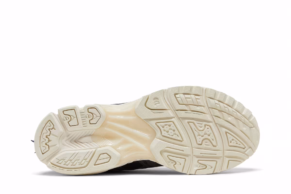 Asics Gel Kayano 14 Monozukuri, view 5