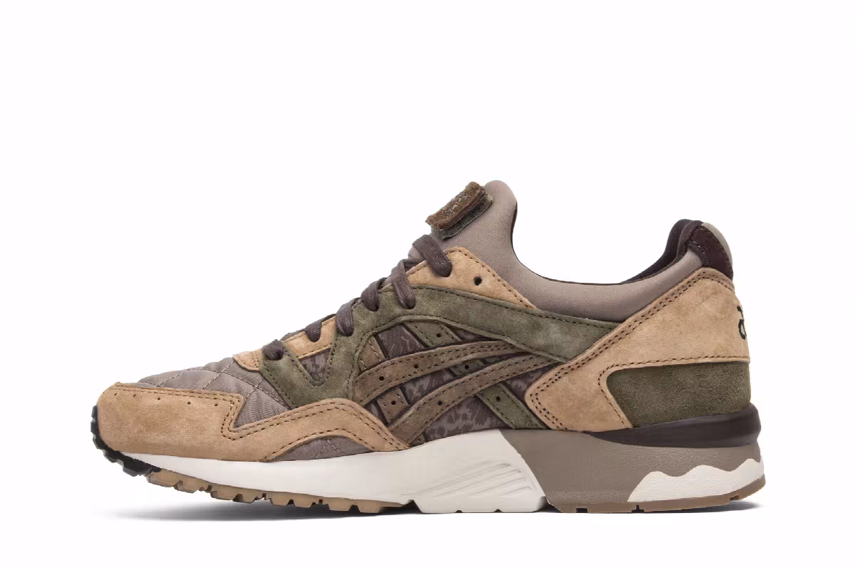 Kicks Lab x SBTG x ASICS Gel Lyte V Phys Ed, view 4