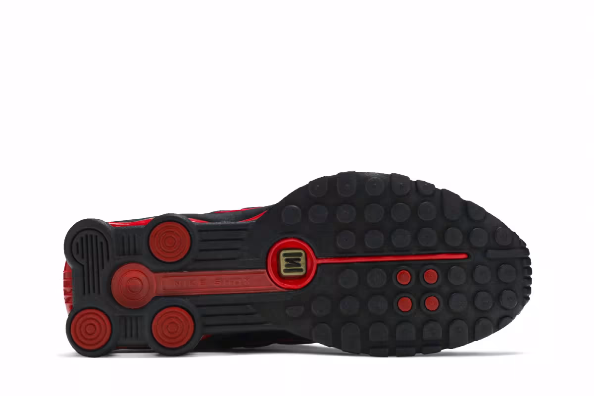 Nike Shox R4 Black Red, view 5