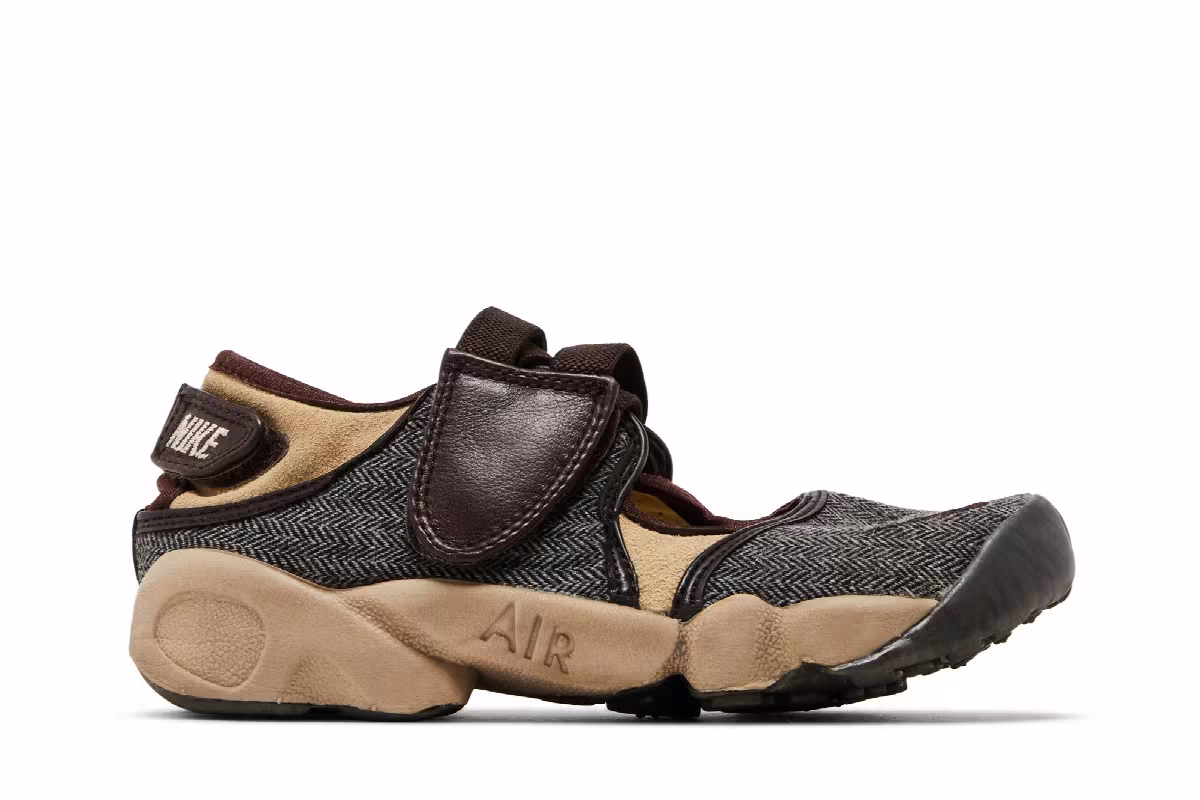 Nike Women's Air Rift+ Boulder Zigzag, view 2