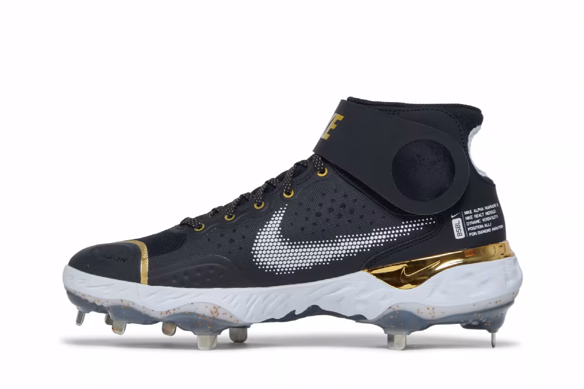 Nike Alpha Huarache Elite 3 Mid Black Metallic Gold, view 4