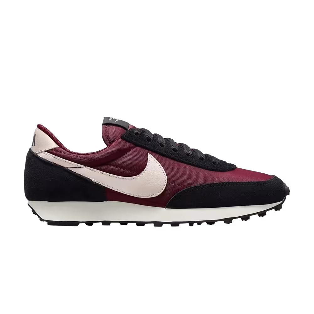 Nike Women's Daybreak Dark Beetroot