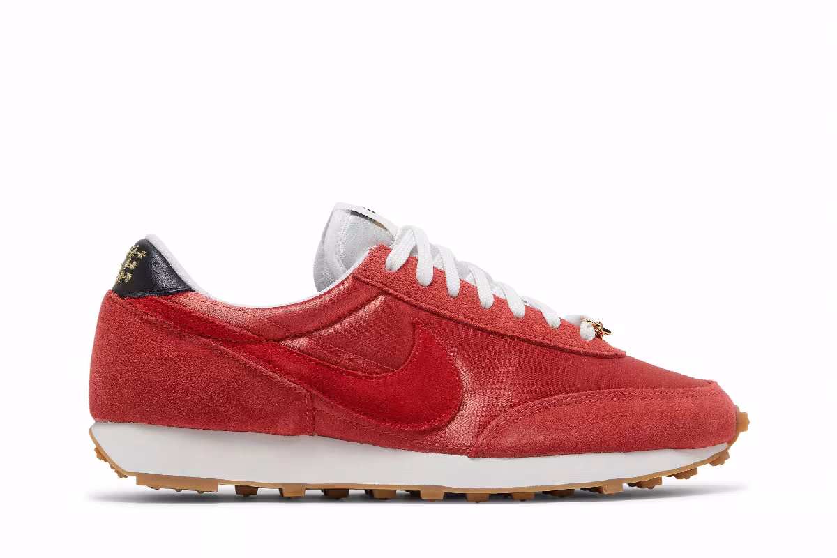 Nike Women's Daybreak Martian Sunrise, view 2