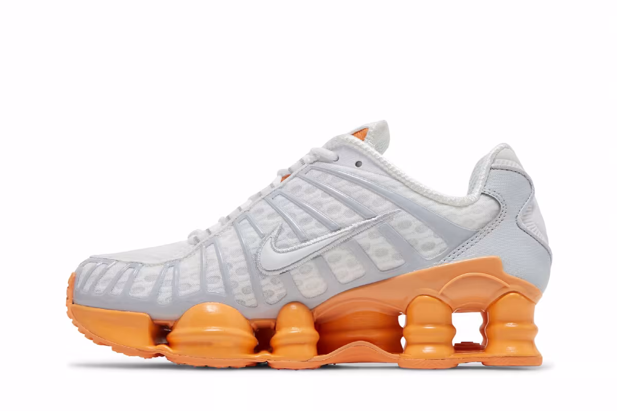 Nike Women's Shox TL Platinum Orange, view 4