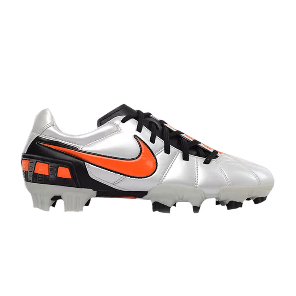 Nike Total 90 Strike 3 FG Metallic Platinum