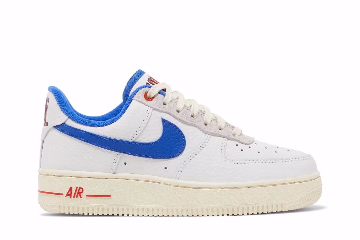 Nike Women's Air Force 1 Command Force, view 2