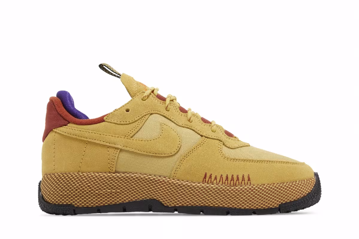 Nike Women's Air Force 1 Wild Wheat Gold, view 2