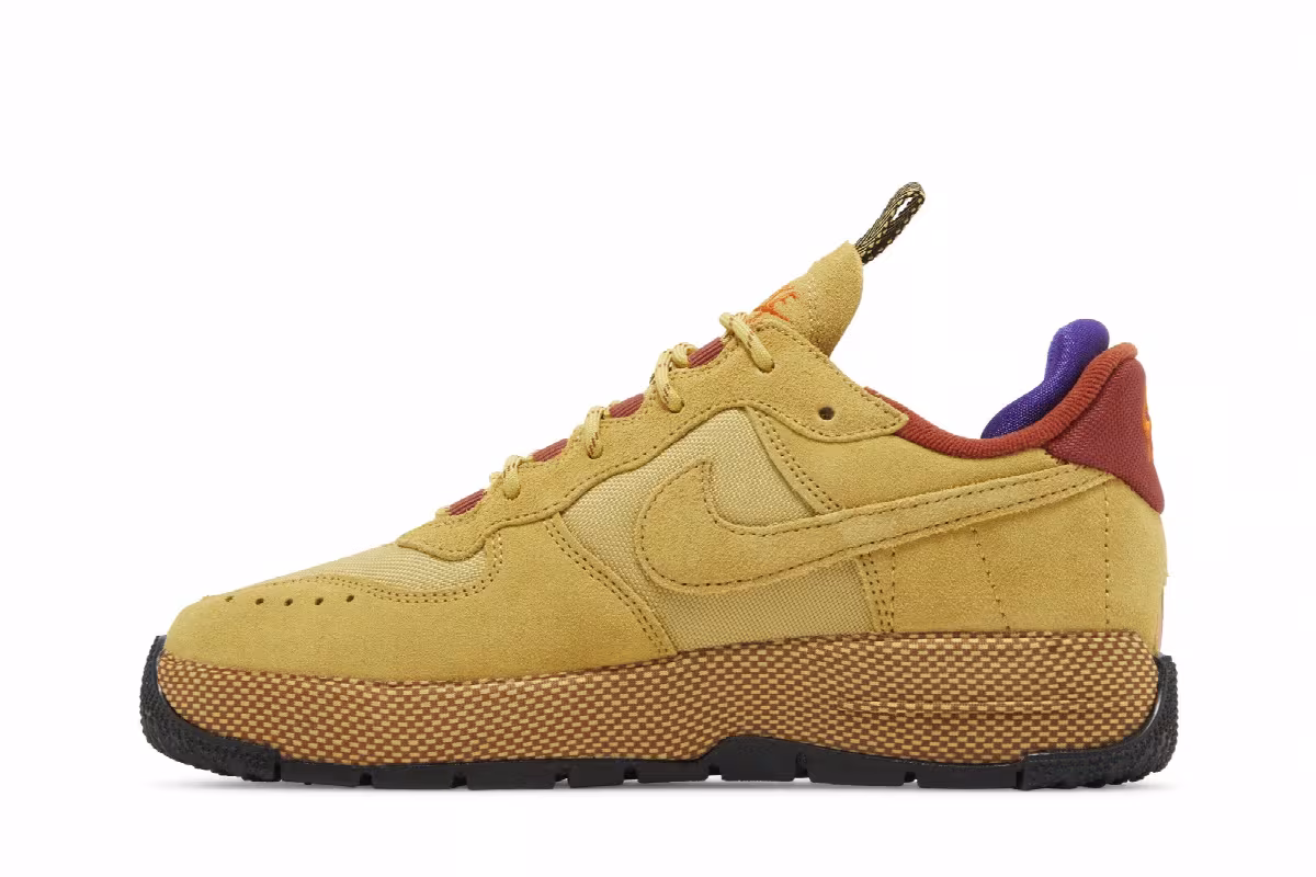 Nike Women's Air Force 1 Wild Wheat Gold, view 4