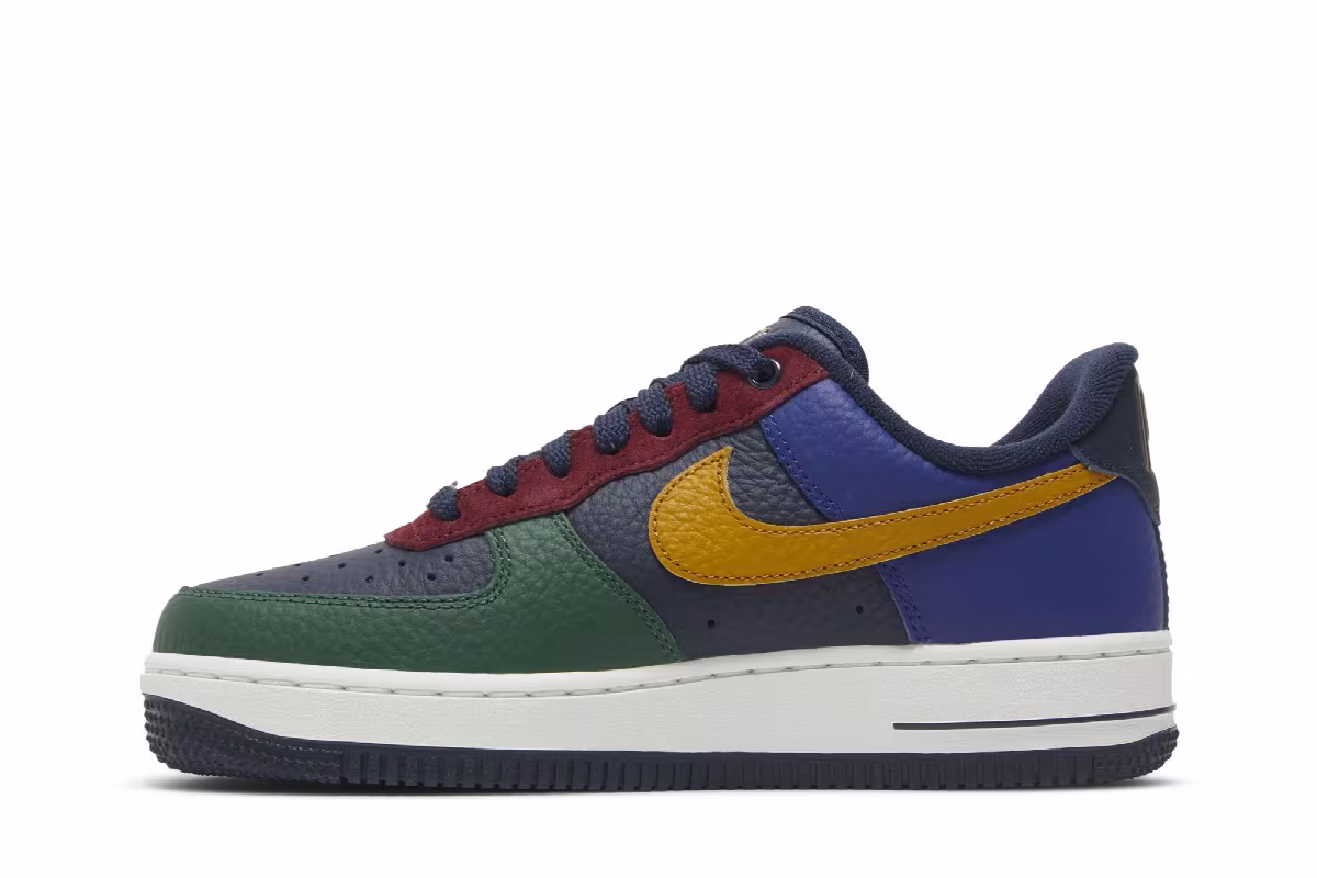 Nike Women's Air Force 1 Command Force - Obsidian Gorge Green, view 4