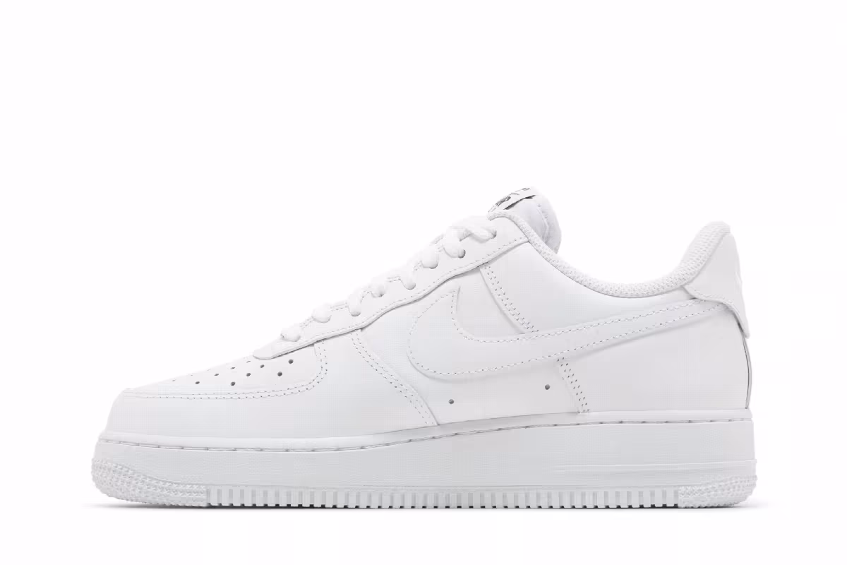 Nike Women's Air Force 1 White, view 4