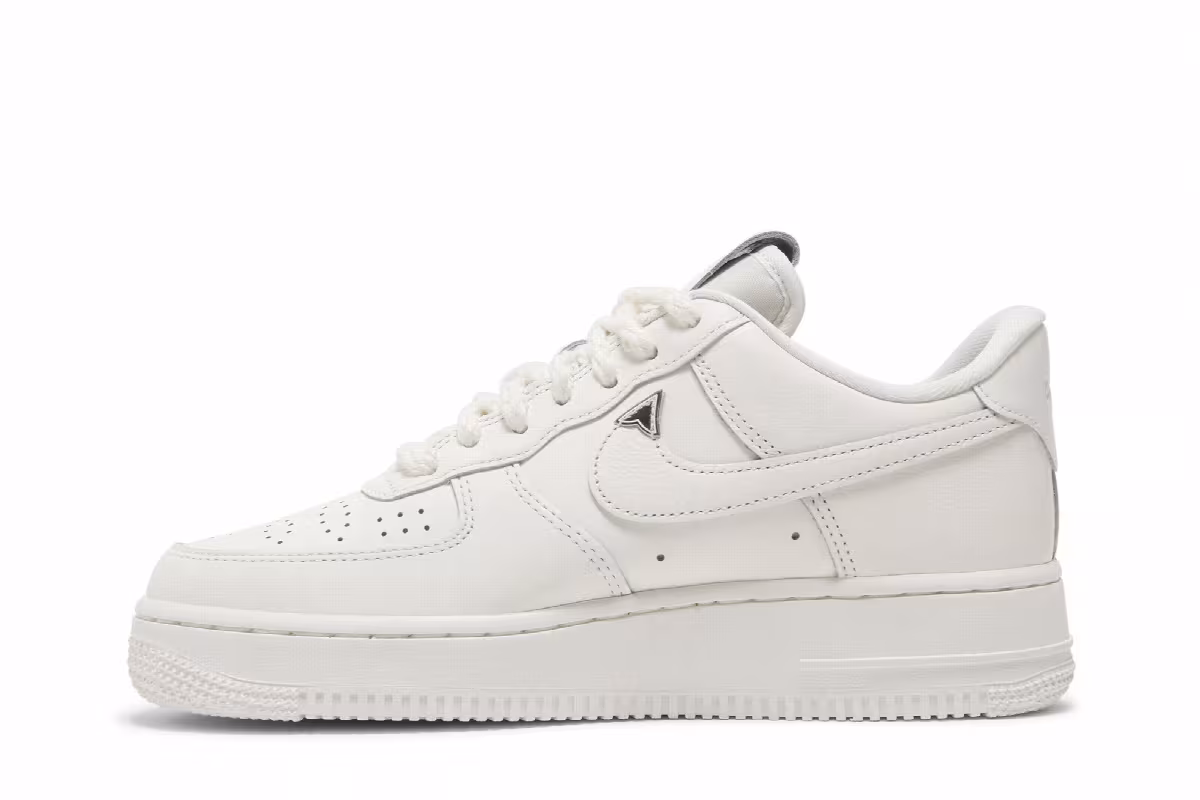 Nike Women's Air Force 1 Needlework, view 4