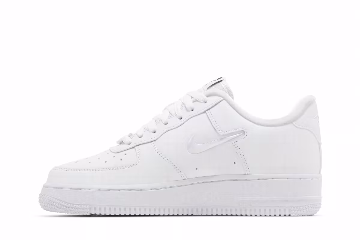 Nike Women's Air Force 1 Dance - White, view 4