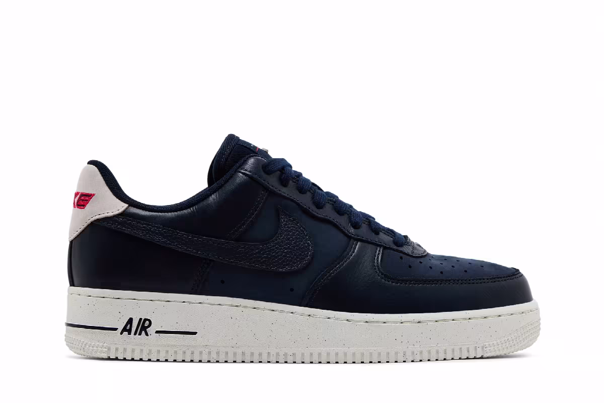 Nike Women's Air Force 1 Obsidian, view 2