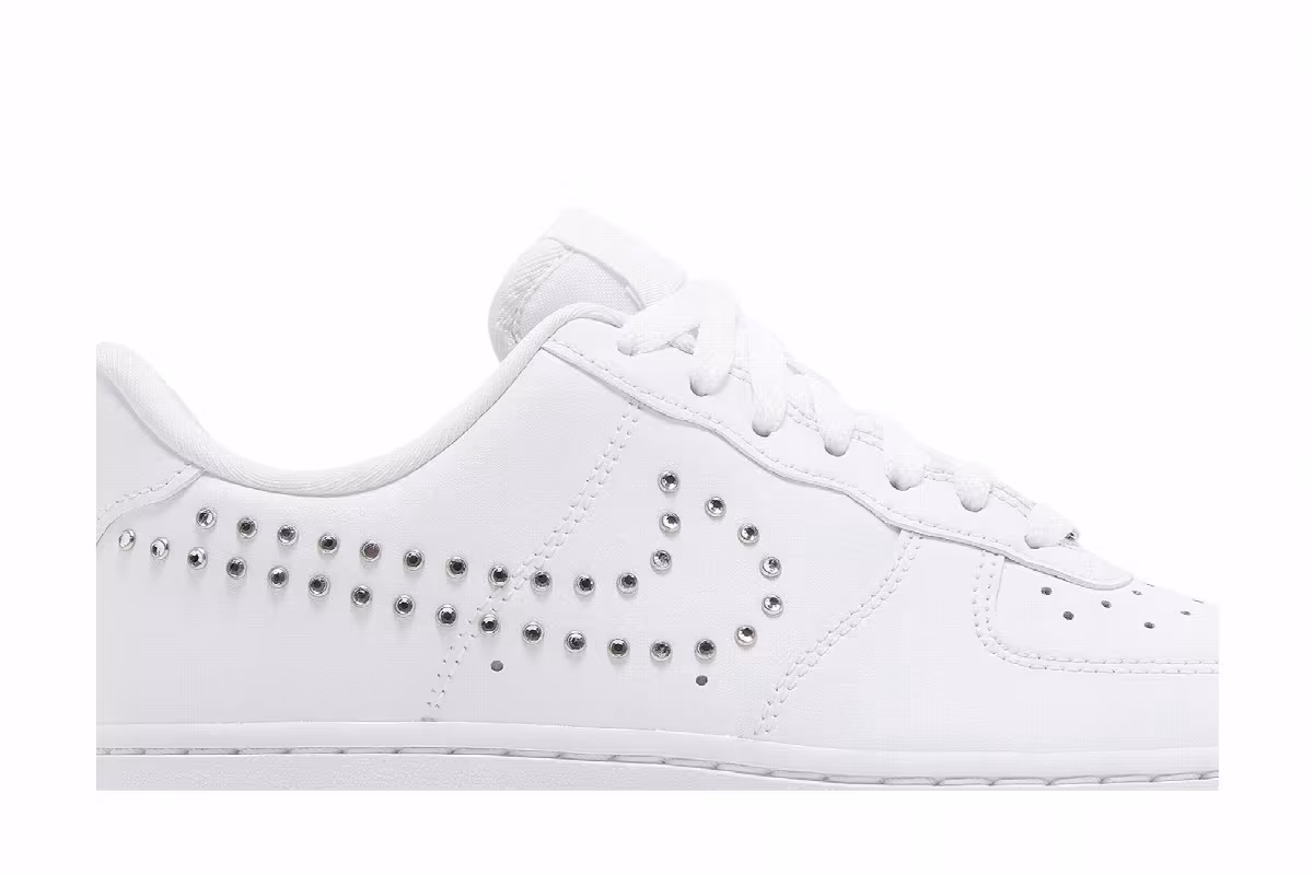 Nike Women's Air Force 1 Studded Swoosh, view 3