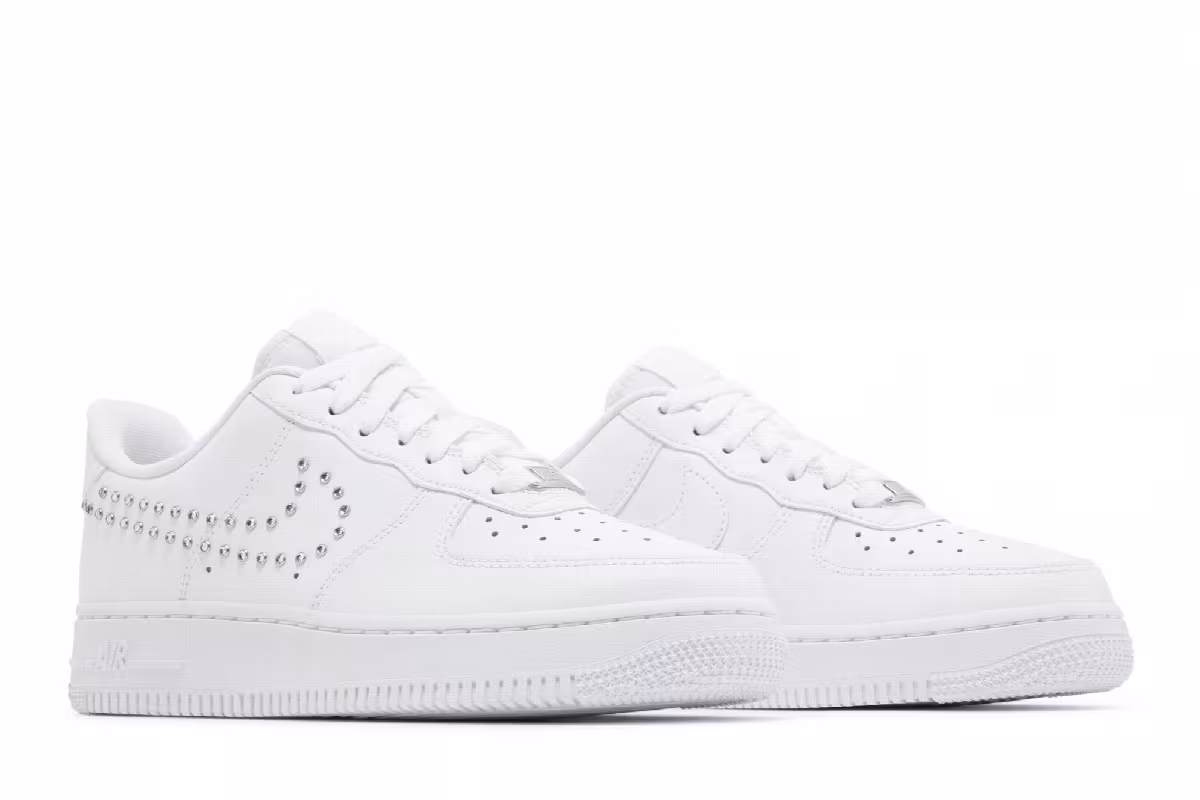 Nike Women's Air Force 1 Studded Swoosh, view 9