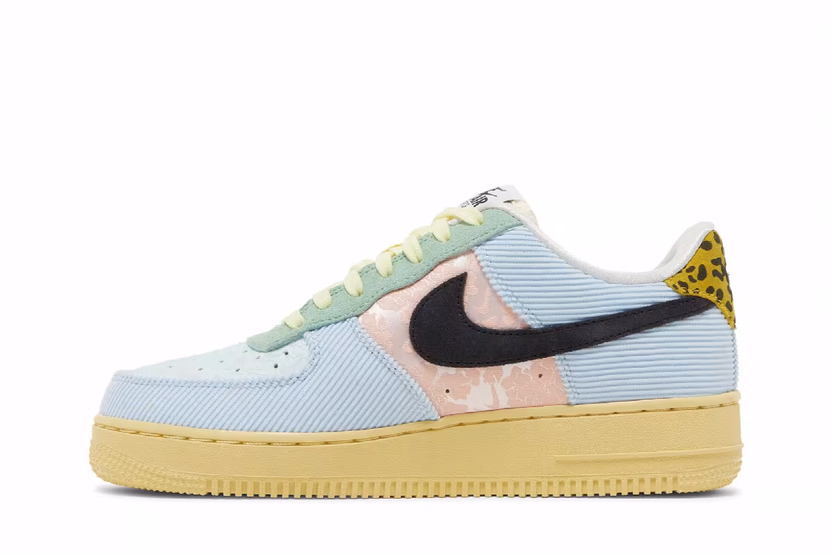 Nike Women's Air Force 1 Spring Mix, view 4