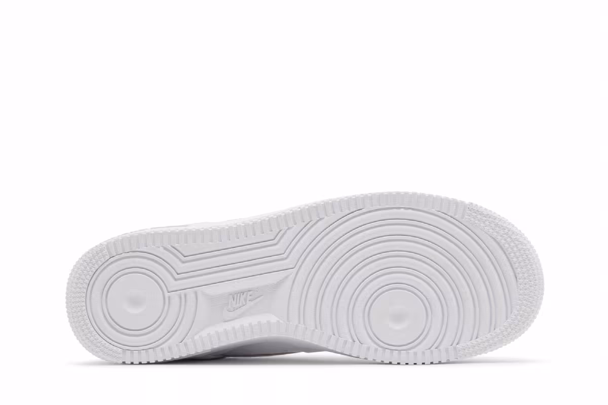 Nike Women's Air Force 1 Coconut Milk Oxygen Purple, view 5