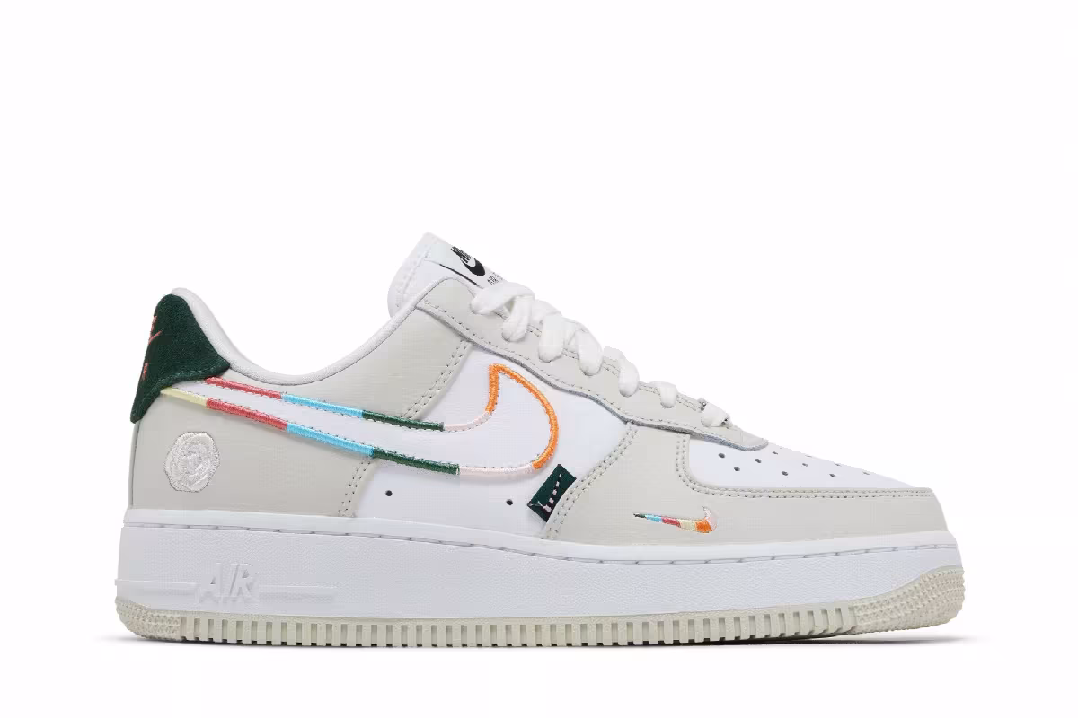 Nike Women's Air Force 1 All Petals United, view 2