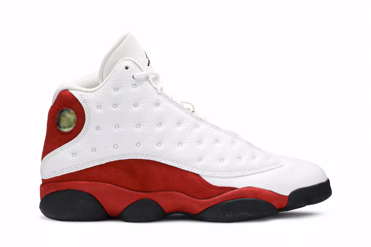 Air Jordan 13 Cherry 2010, view 2