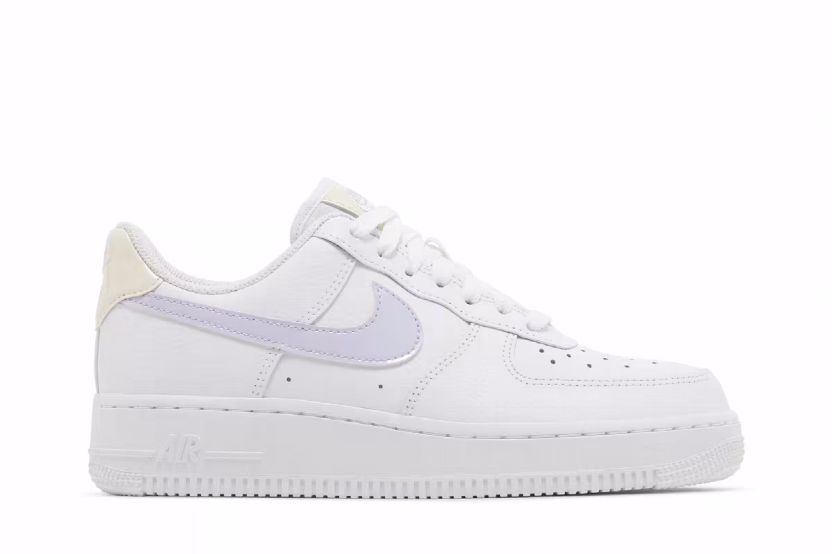 Nike Women's Air Force 1 Coconut Milk Oxygen Purple, view 2