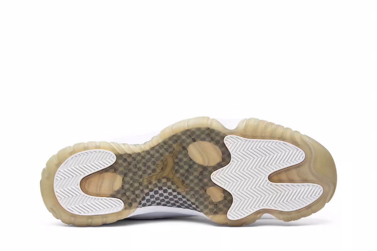 Air Jordan 11 Silver Anniversary, view 5