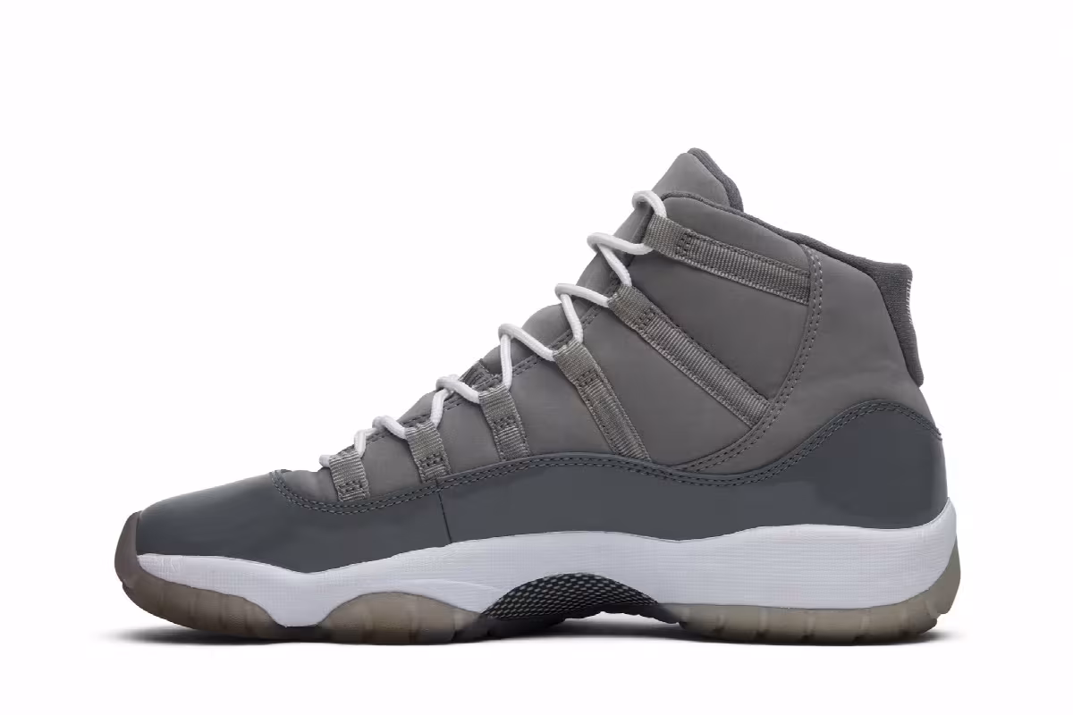 Air Jordan 11 GS Cool Grey 2010, view 4