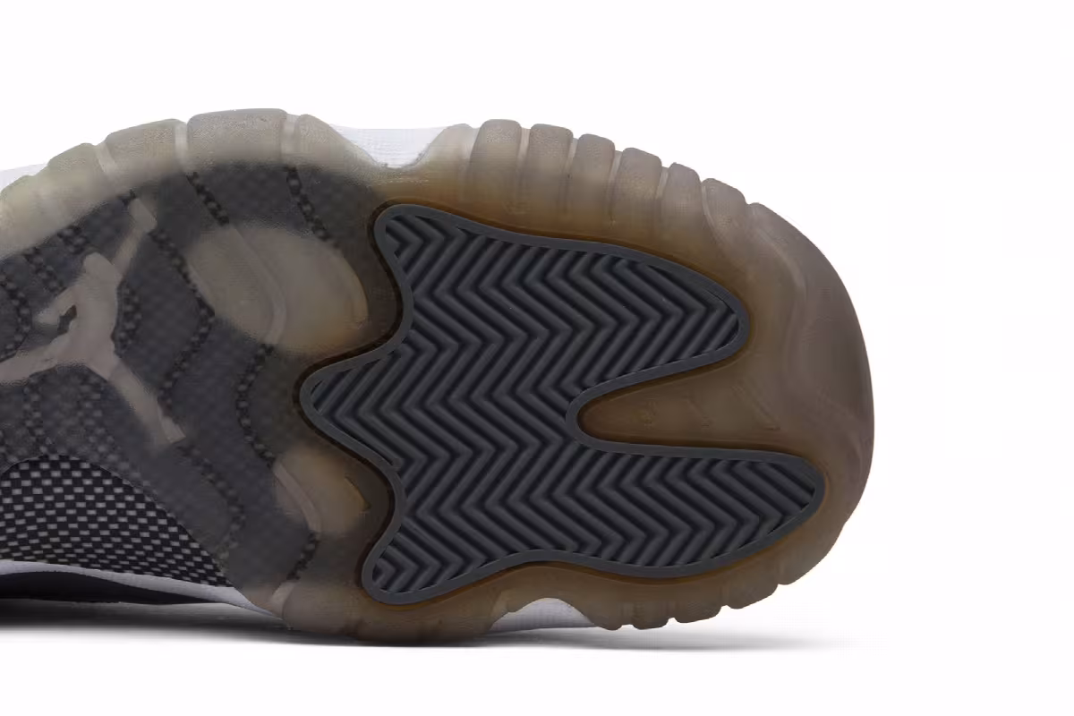 Air Jordan 11 GS Cool Grey 2010, view 6