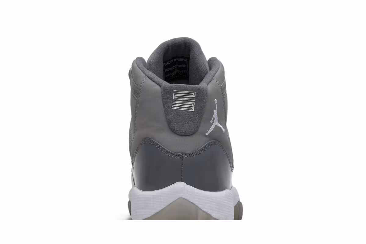 Air Jordan 11 GS Cool Grey 2010, view 8