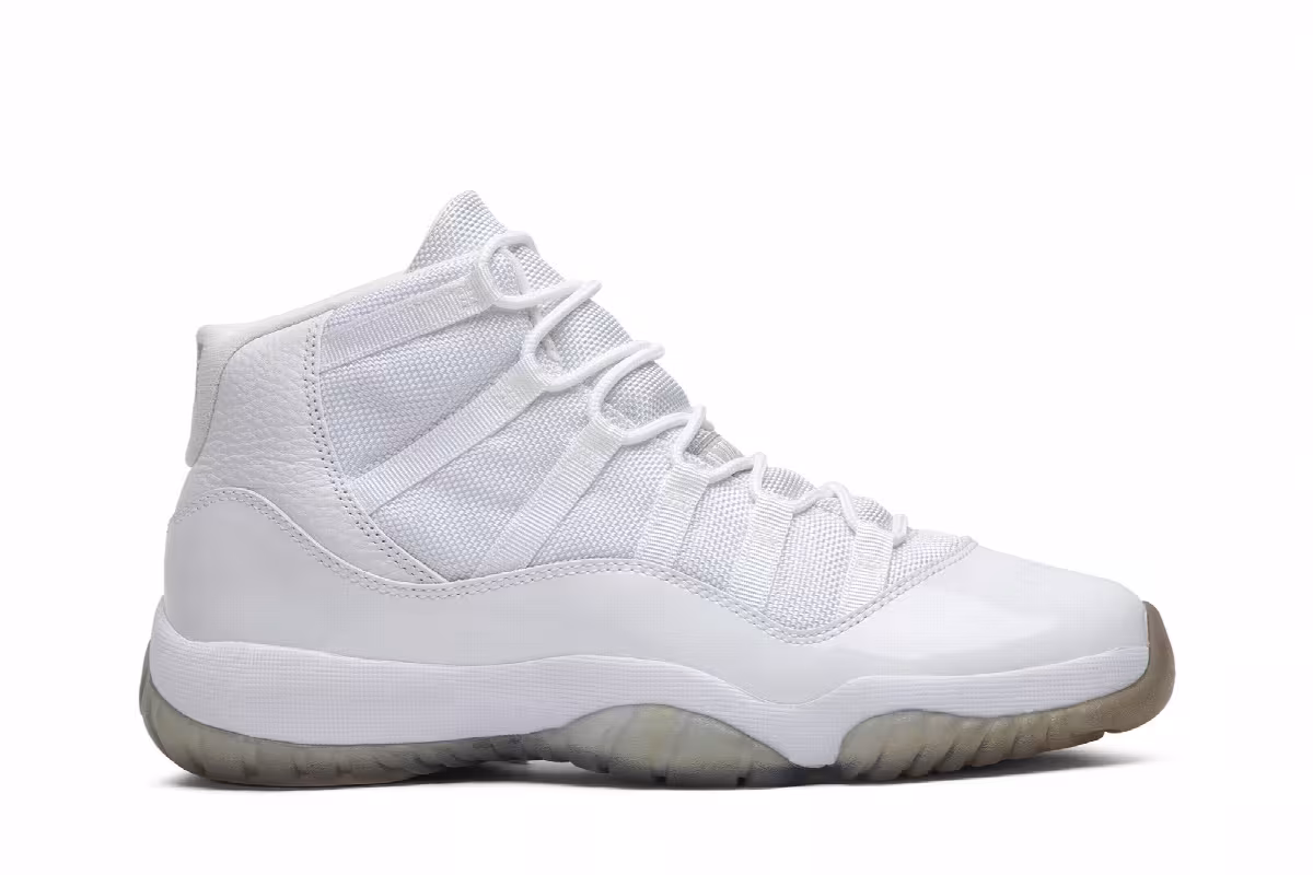 Air Jordan 11 GS Silver Anniversary, view 2
