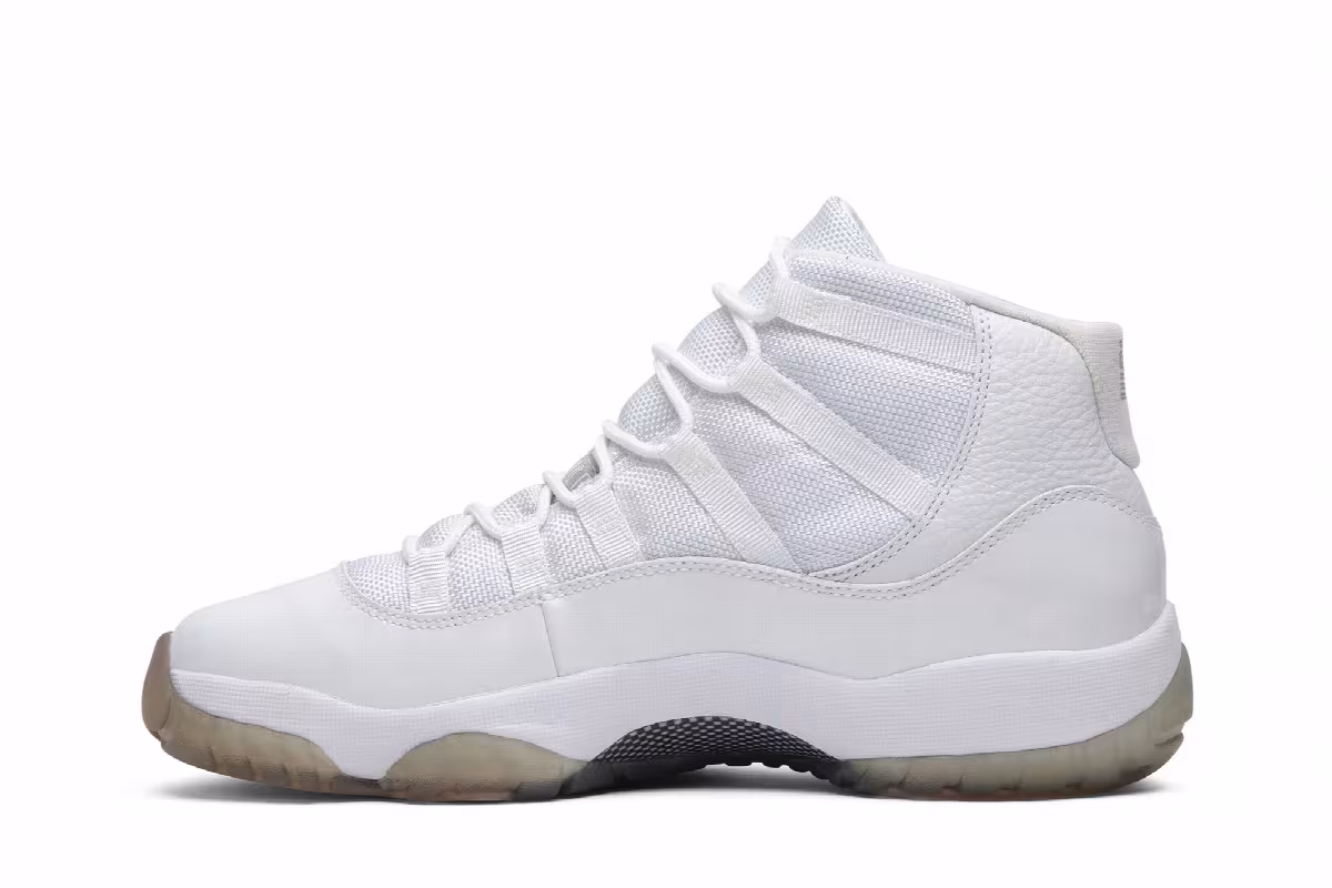 Air Jordan 11 GS Silver Anniversary, view 4