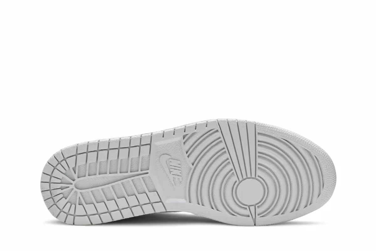 Air Jordan 1 Hi Silver 25th Anniversary, view 5