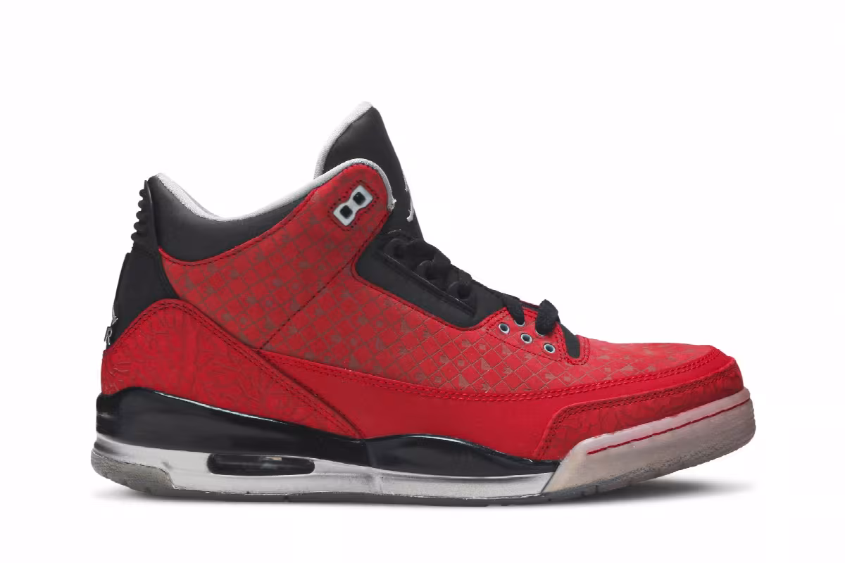 Air Jordan 3 Doernbecher 2010, view 2