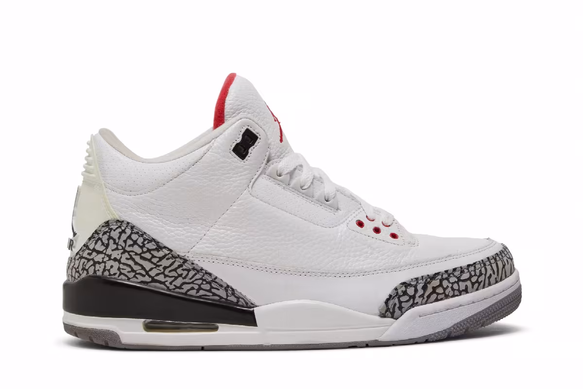 Air Jordan 3 White Cement 2011, view 2