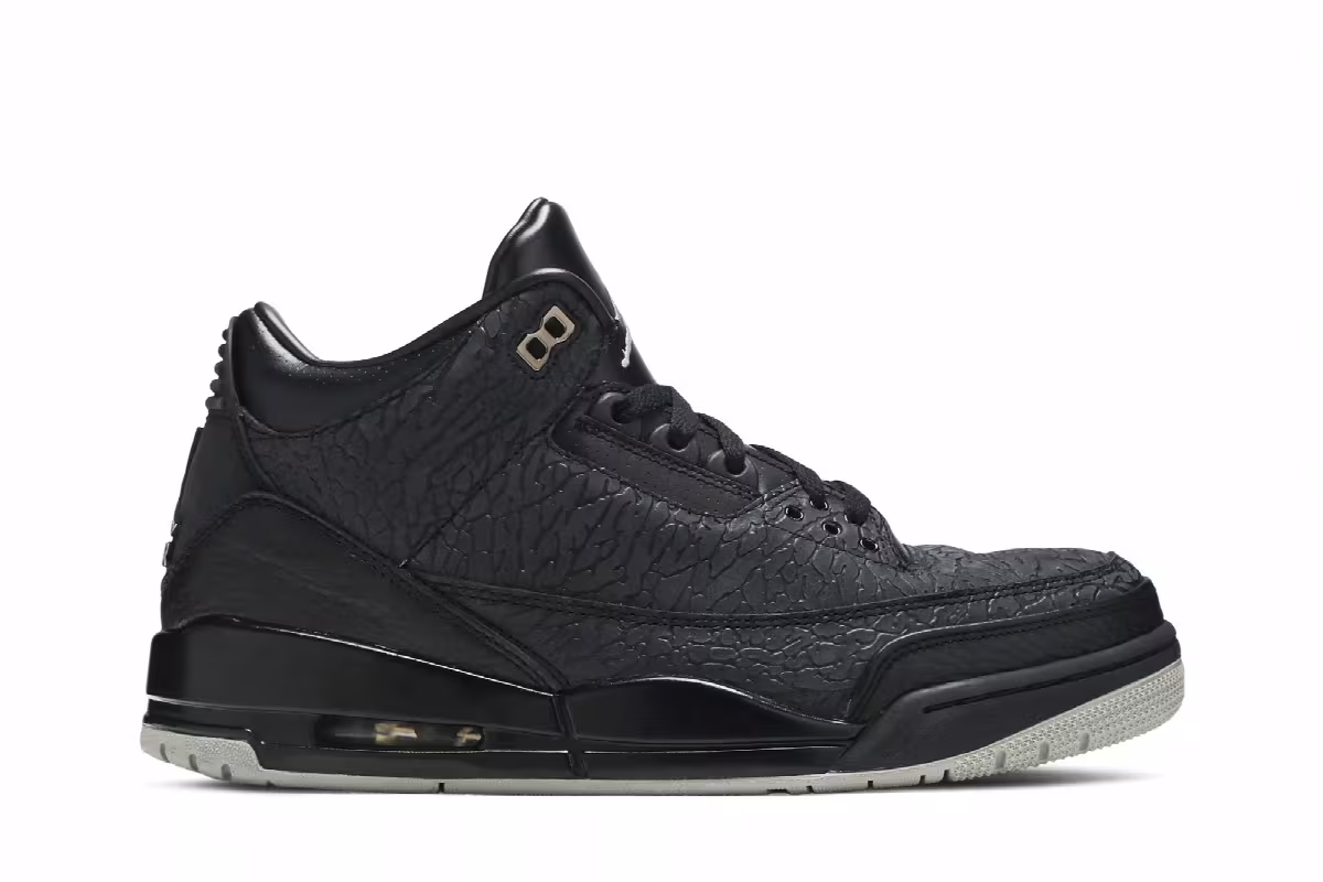 Air Jordan 3 Black Flip, view 2