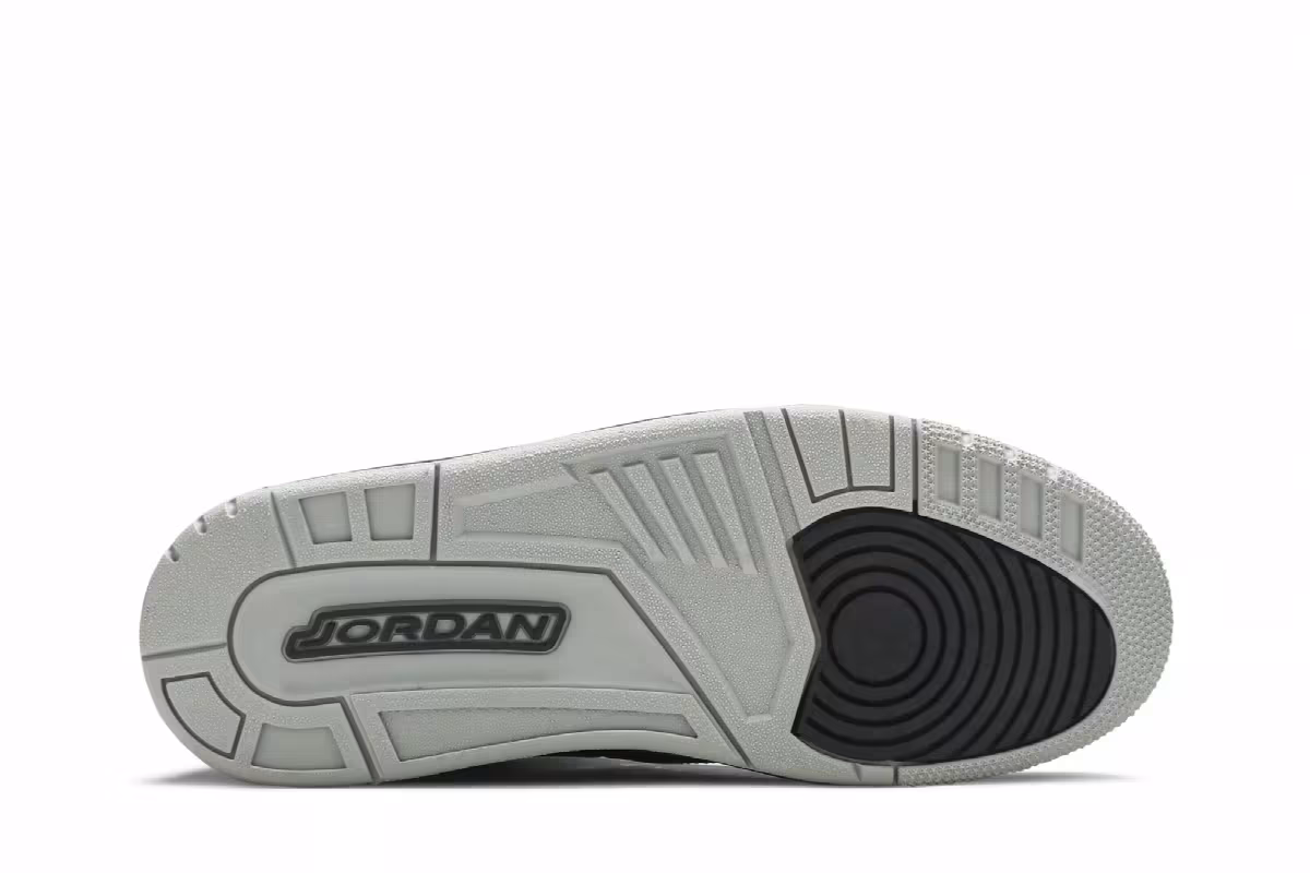 Air Jordan 3 Black Flip, view 5