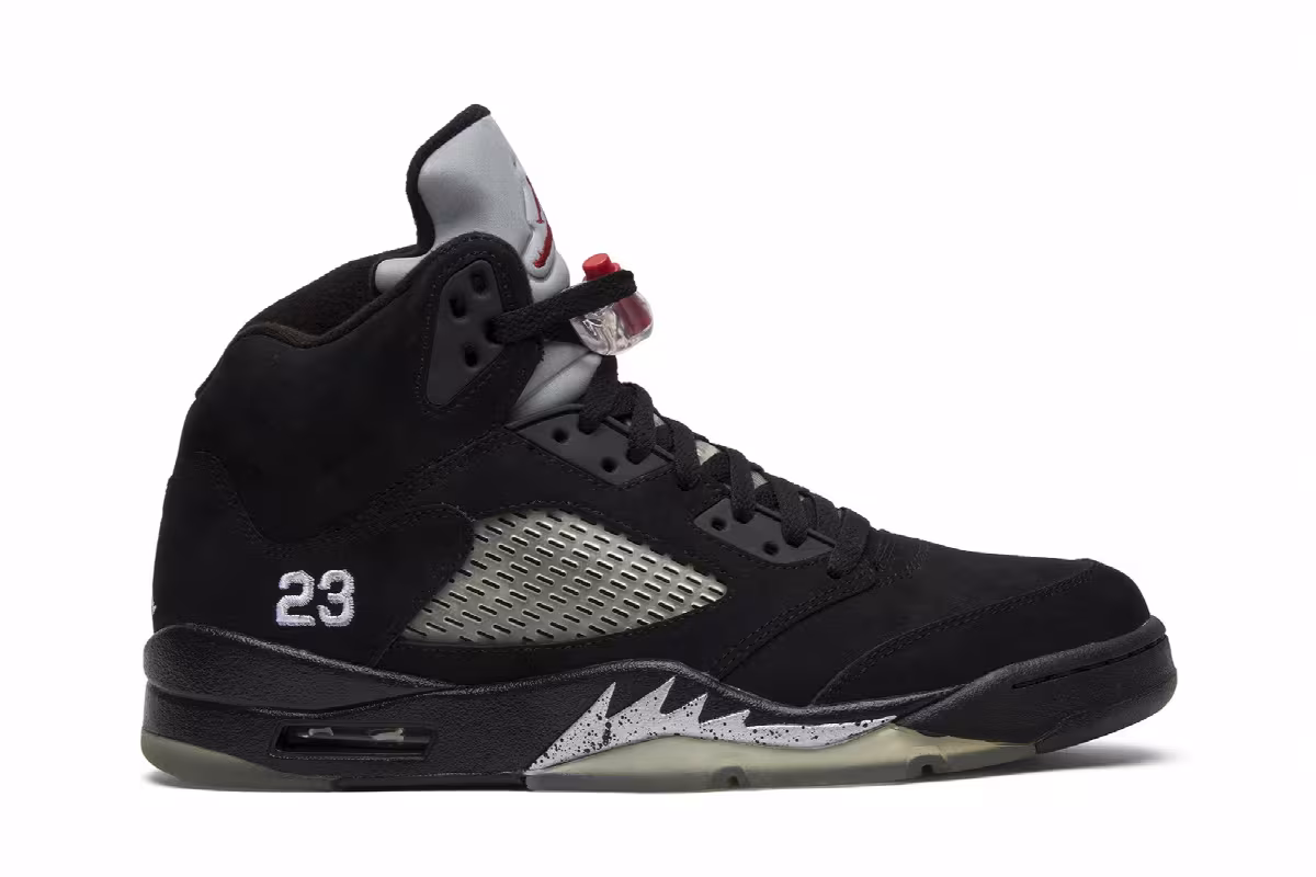 Air Jordan 5 Black Metallic 2011, view 2