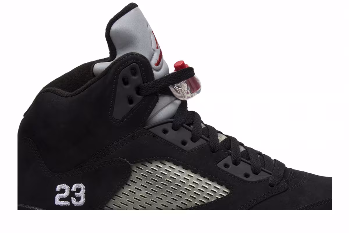Air Jordan 5 Black Metallic 2011, view 3