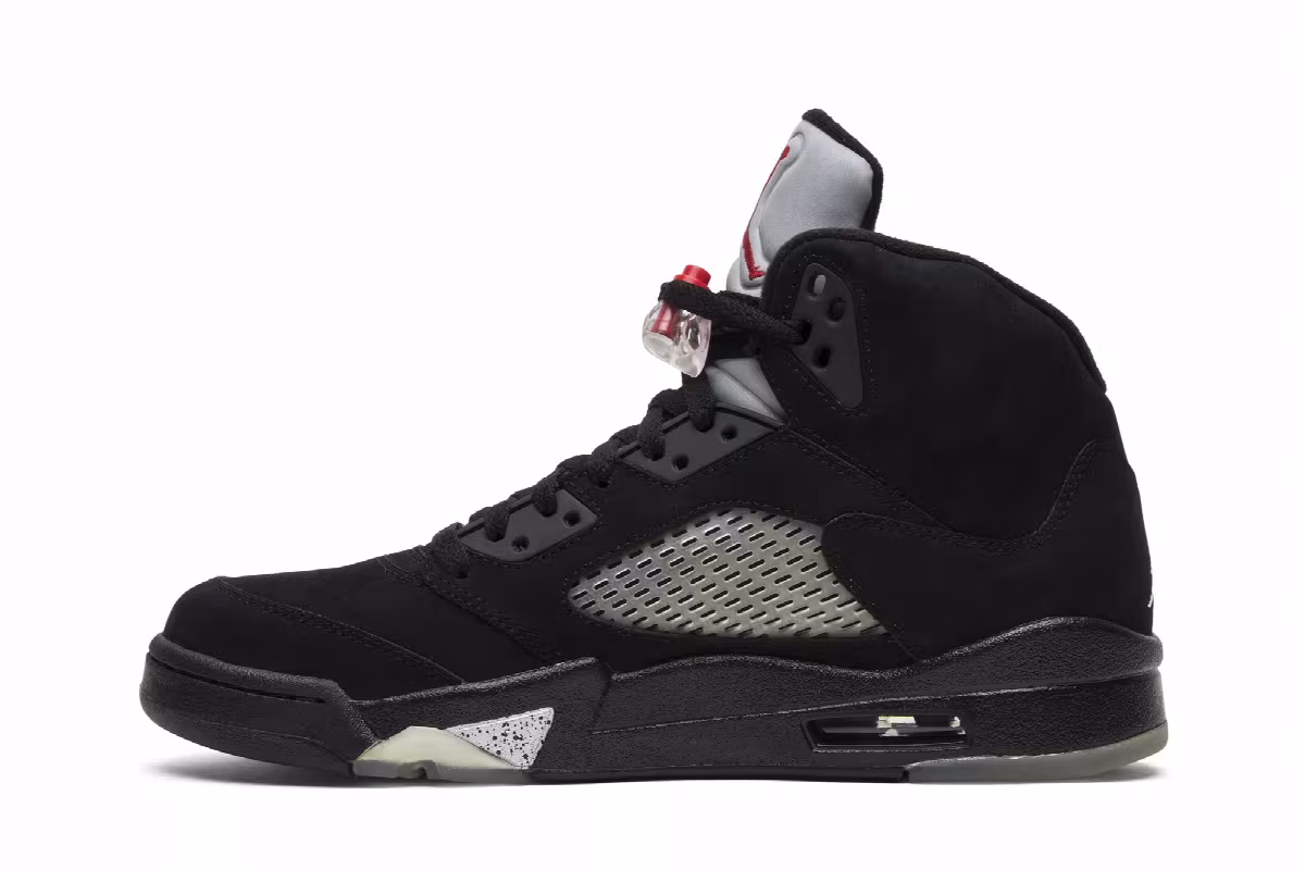 Air Jordan 5 Black Metallic 2011, view 4
