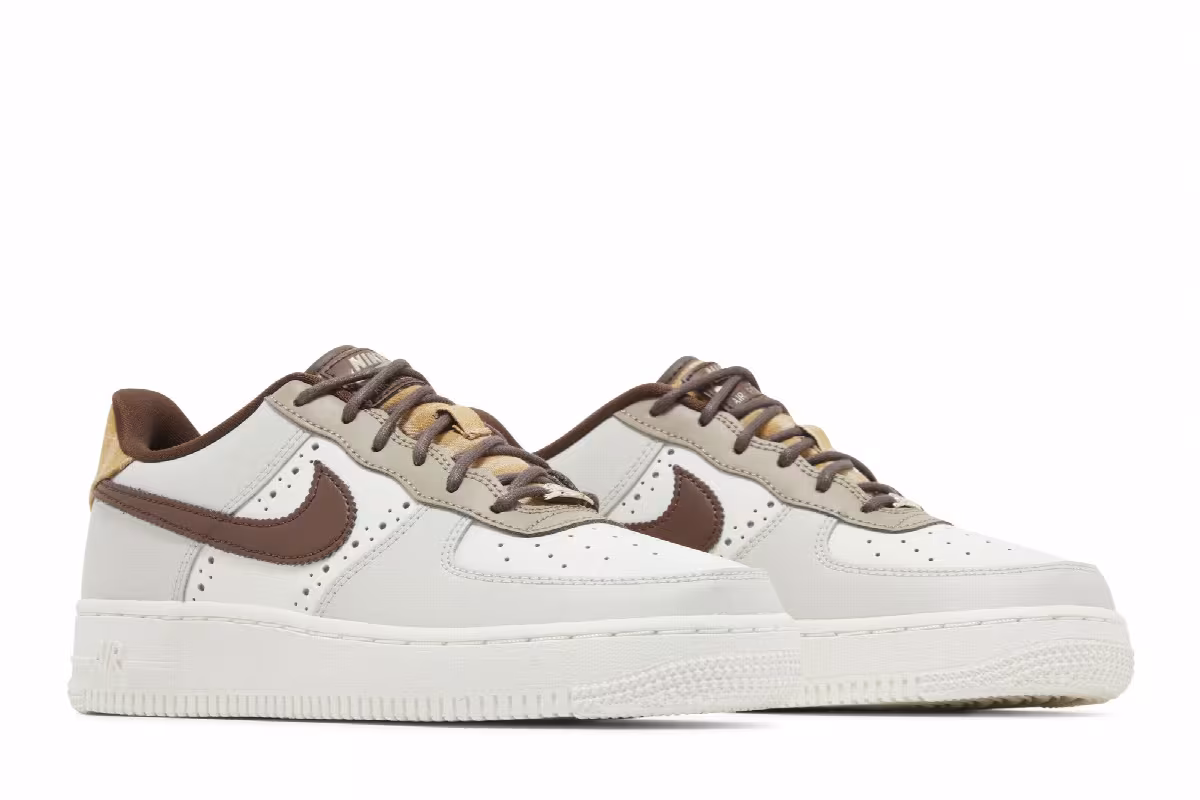 Nike Air Force 1 LV8 GS Brogue, view 9