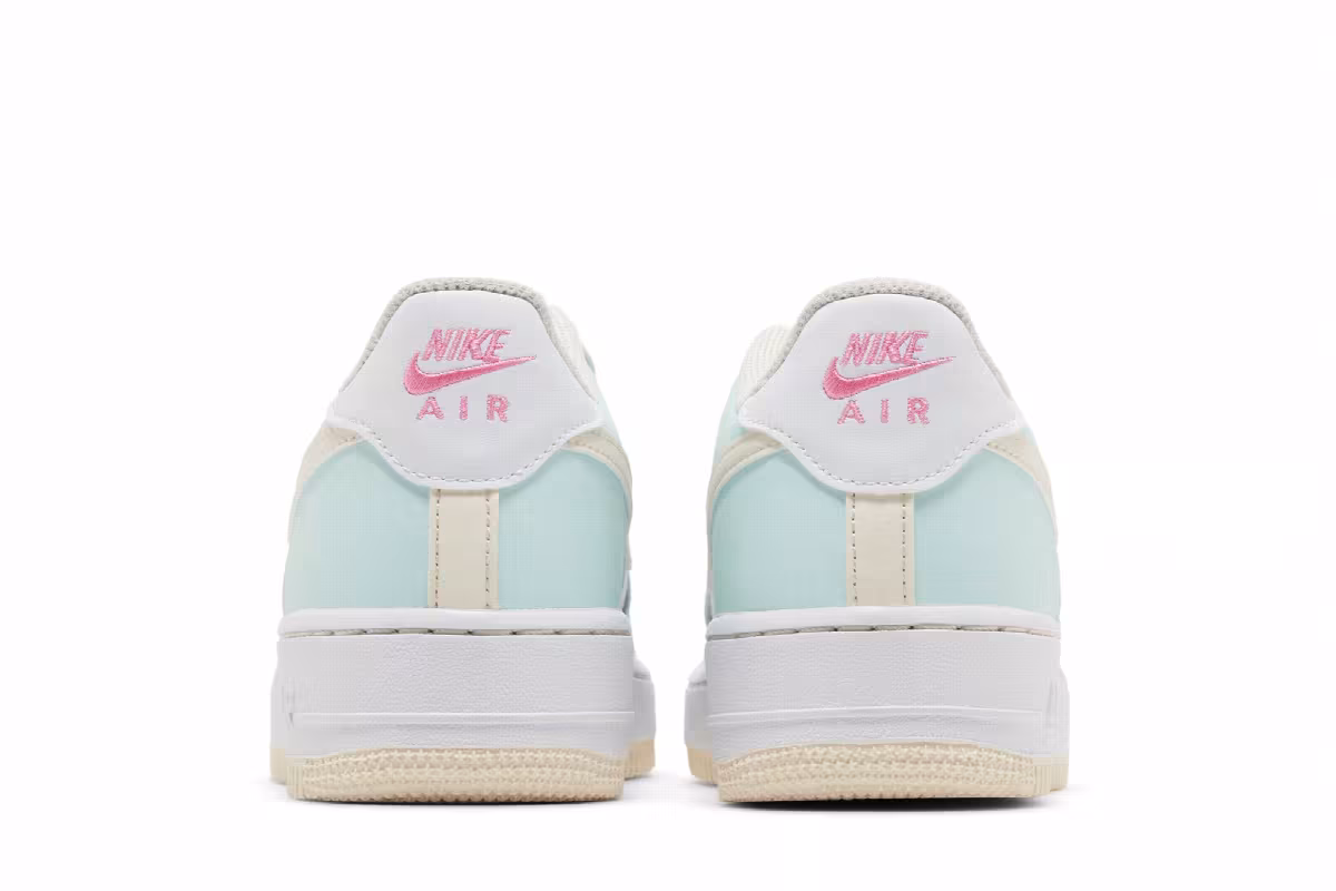 Nike Air Force 1 GS Emerald Rise Guava Ice, view 7