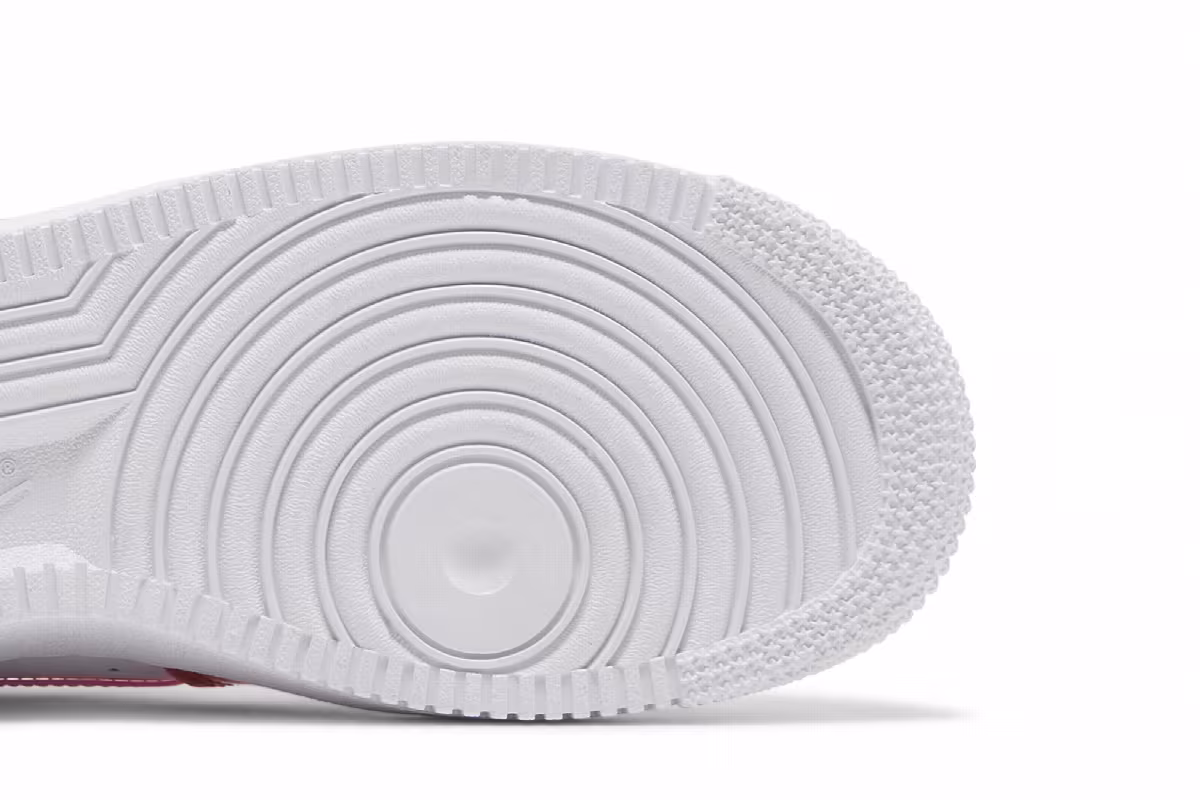 Nike Air Force 1 Low GS Valentine's Day 2023, view 6