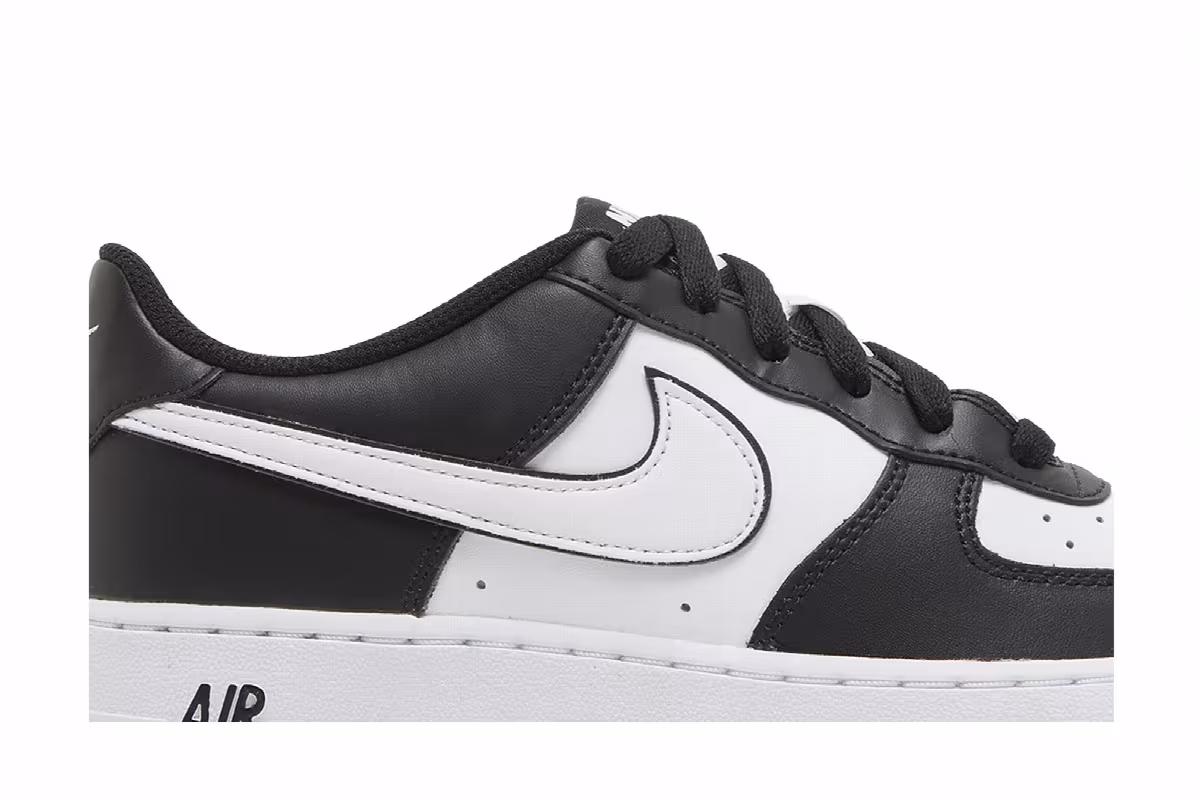 Nike Air Force 1 Panda, view 3
