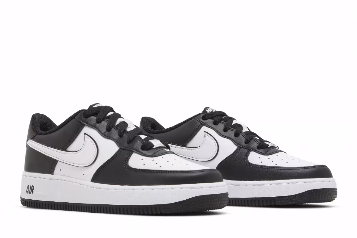 Nike Air Force 1 Panda, view 9