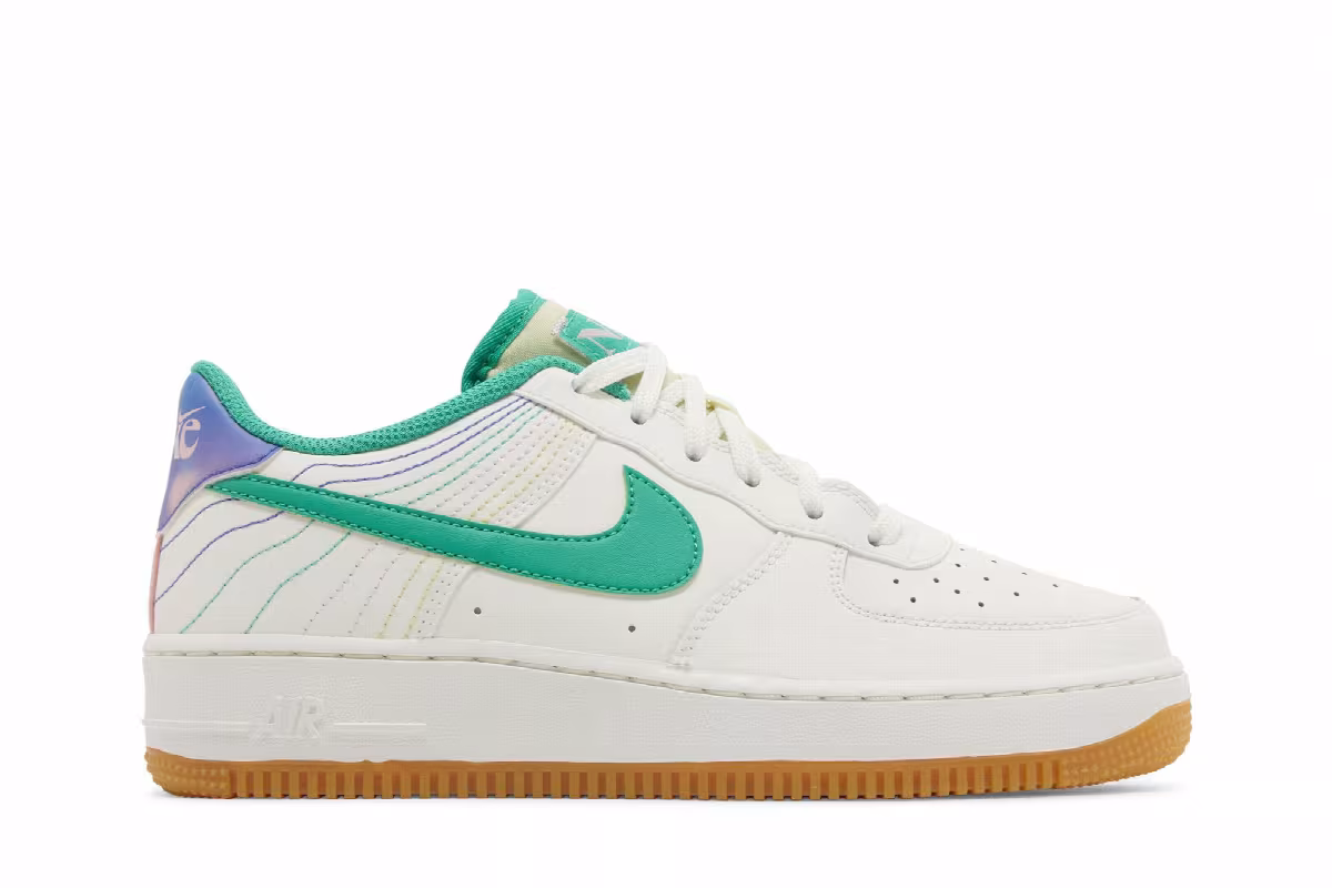 Nike Air Force 1 LV8 3 GS Power of Play, view 2