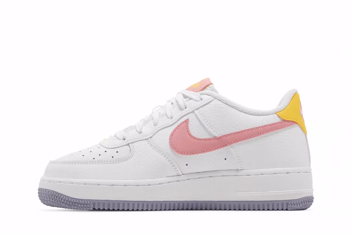 Nike Air Force 1 GS White Coral Chalk, view 4
