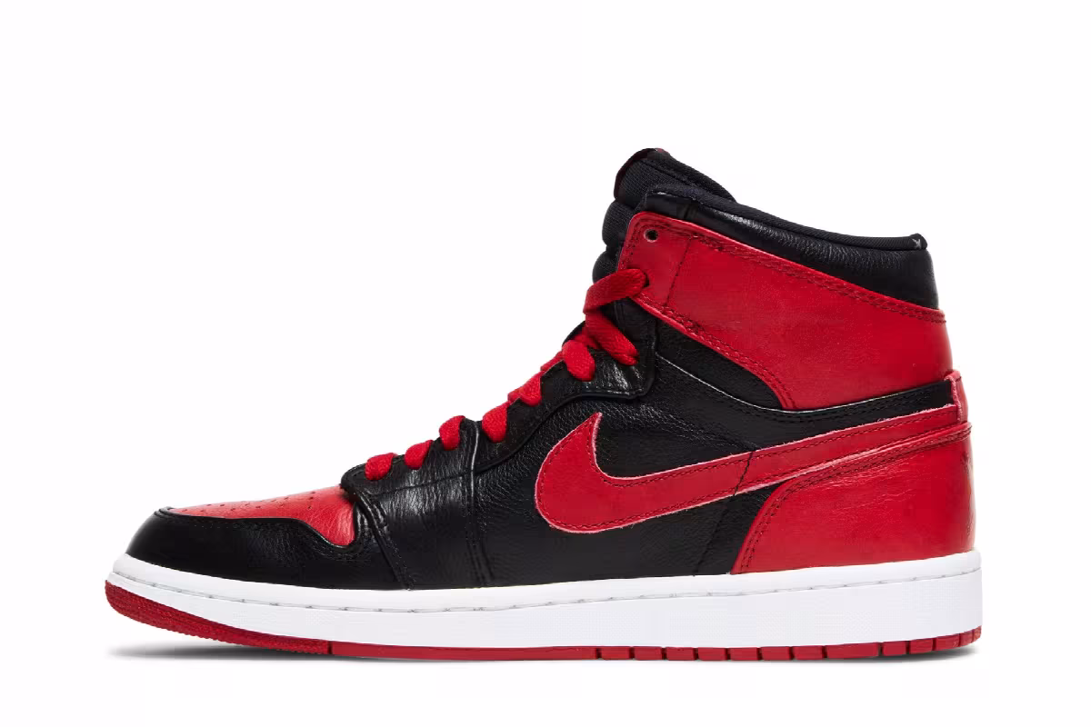 Air Jordan 1 High Banned 2011, view 4