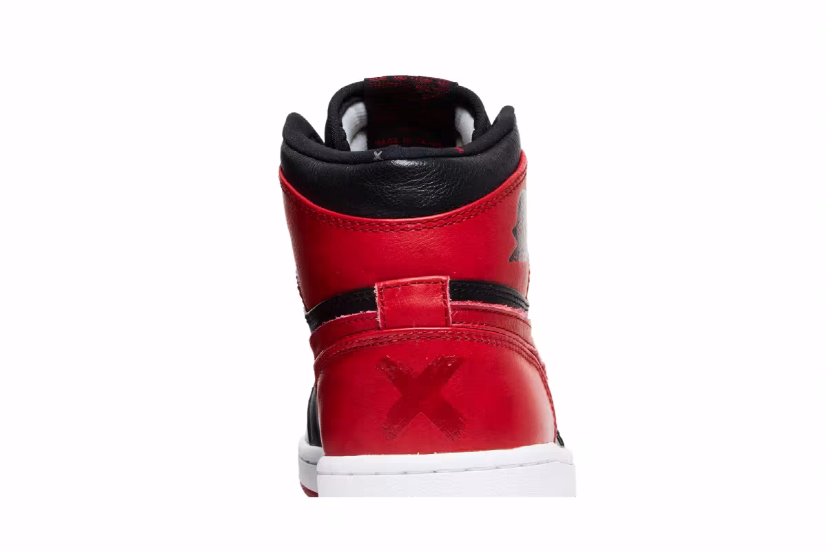 Air Jordan 1 High Banned 2011, view 8