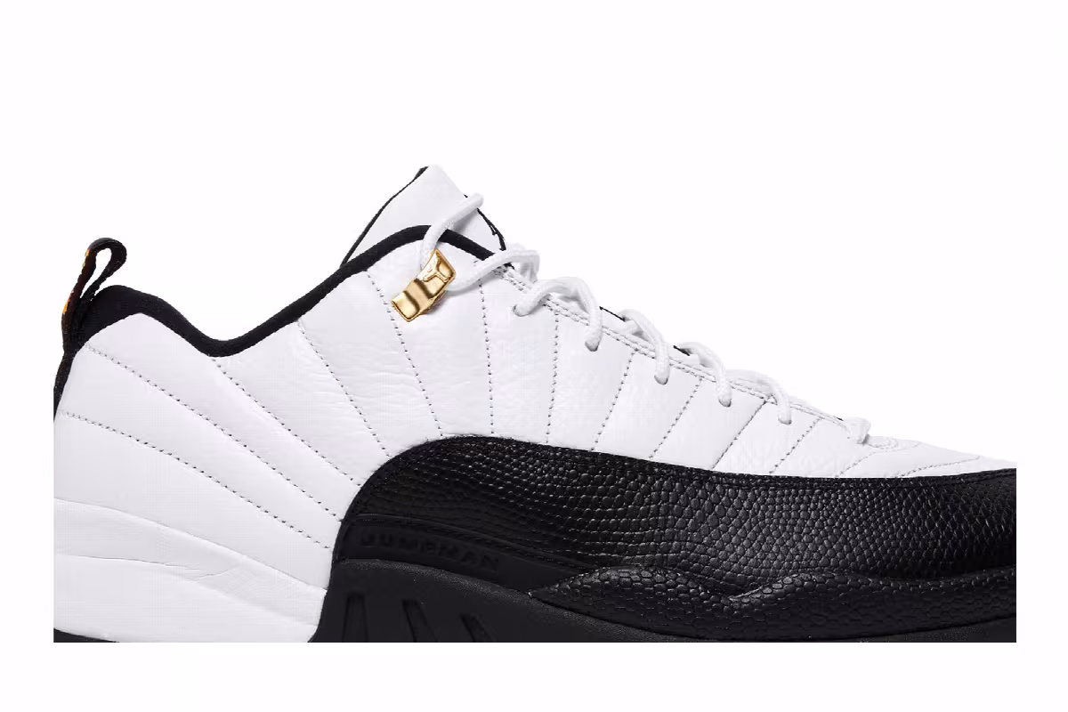 Air Jordan 12 Low Taxi 2011, view 3