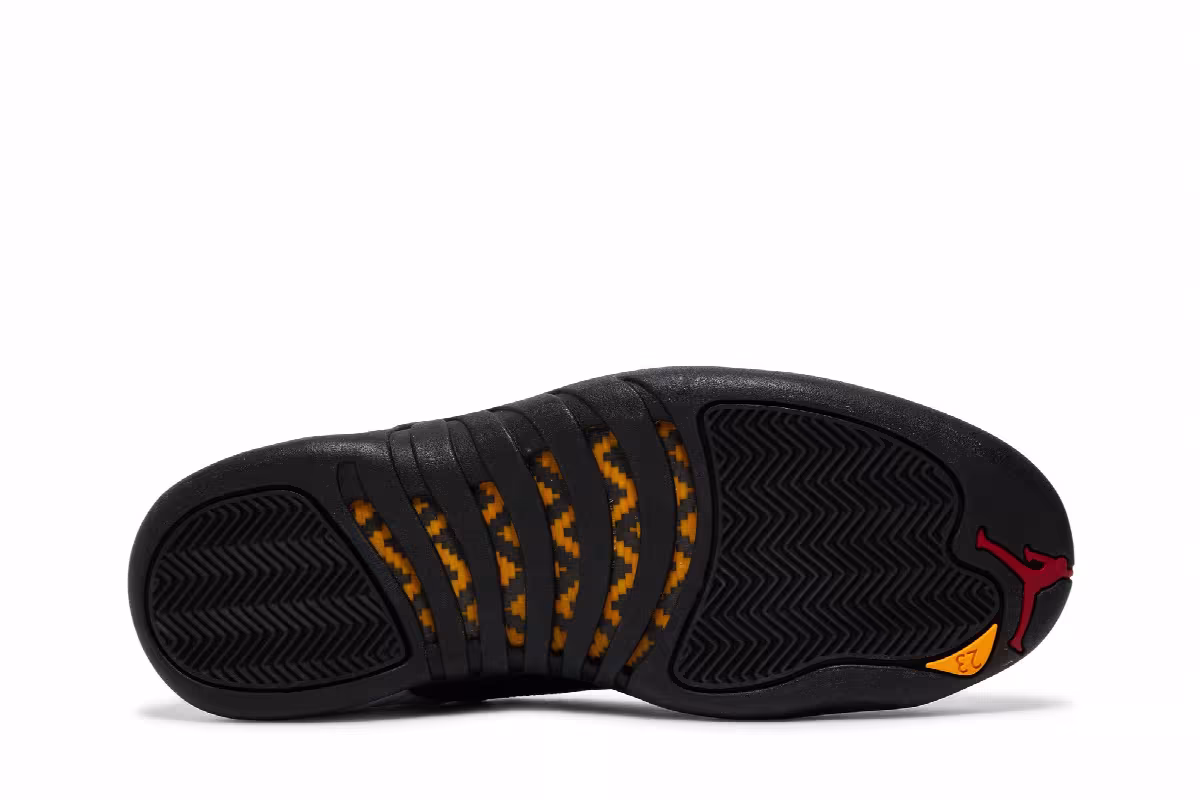 Air Jordan 12 Low Taxi 2011, view 5