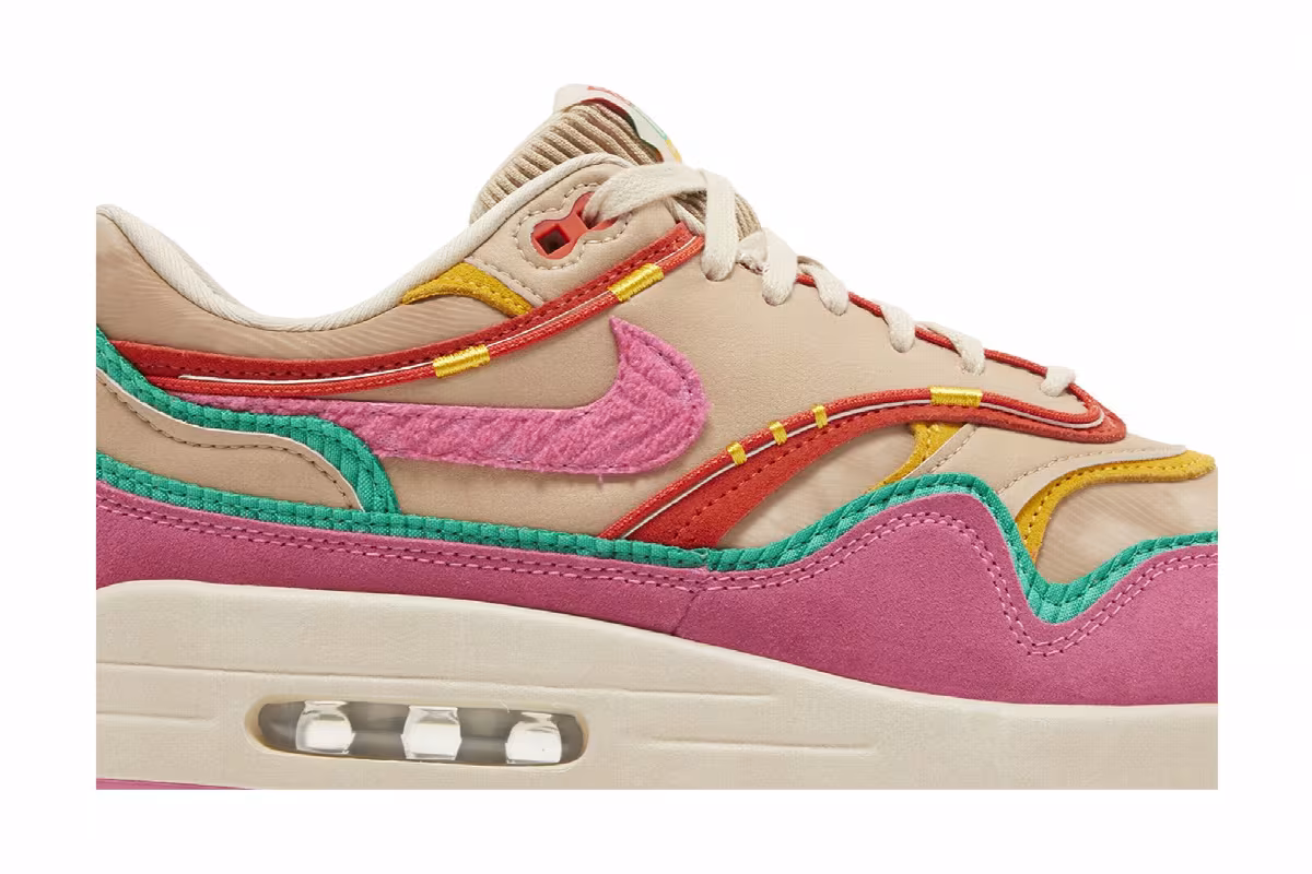 Nike Air Max 1 Familia, view 3